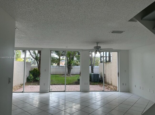 Building Photo - 10204 NW 52nd Ter