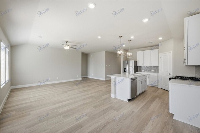 Building Photo - 811 London Town Ln