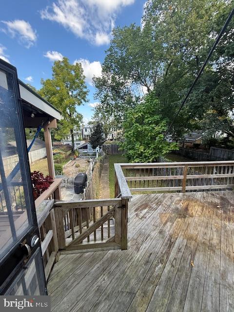 Building Photo - 423 Buchanan St NW