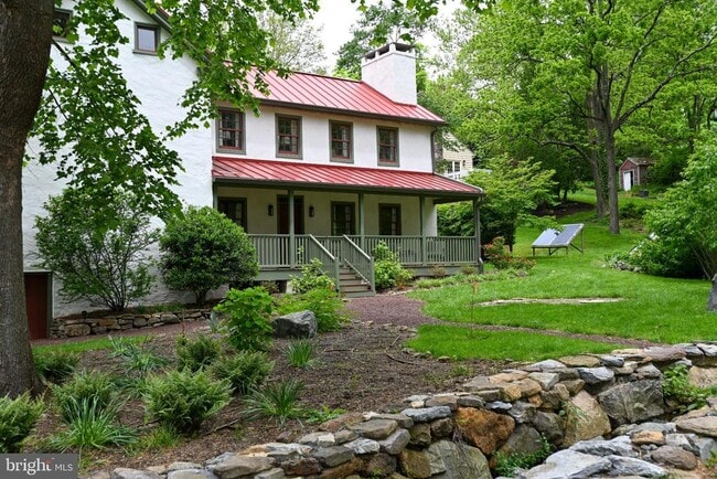 Building Photo - 1451 Old Ridge Rd