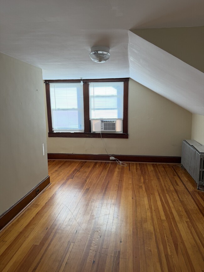Building Photo - 405 Lee Pl