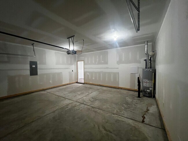 Building Photo - 4BR One-Level Home in Rosser Farms – Open Floor Plan + Prime Location!