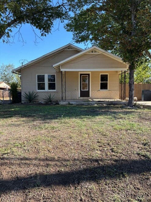 Building Photo - 874 Oasis St