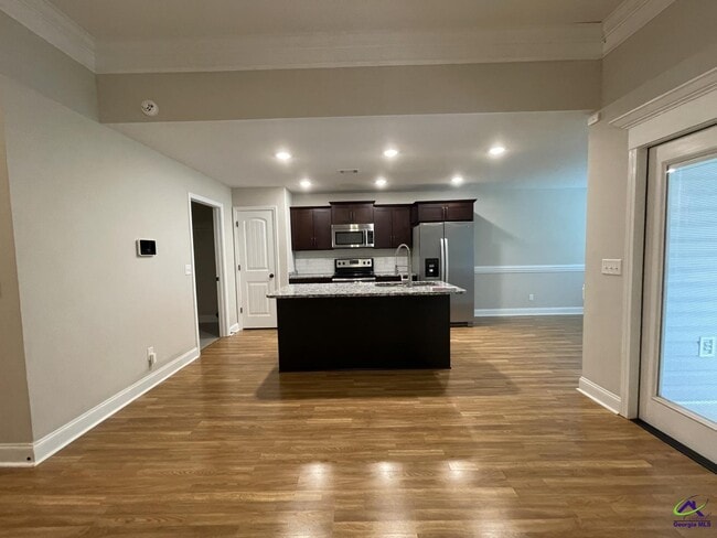 Building Photo - 209 Collinstown Ave