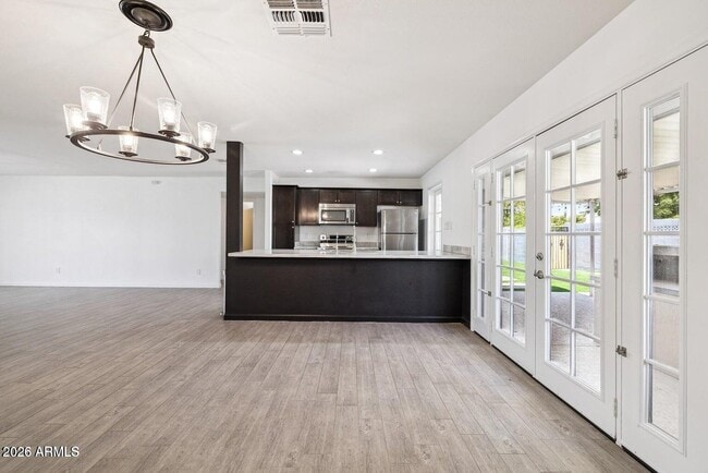 Building Photo - 4613 S Rita Ln