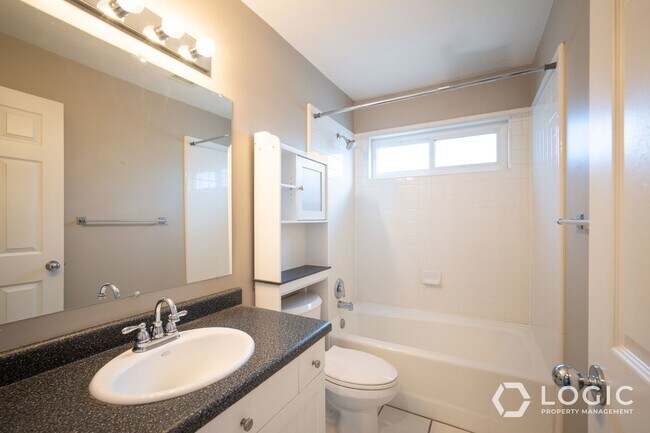 Building Photo - 9385 Tortellini Dr