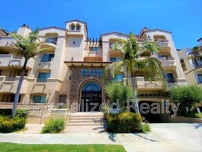 Building Photo - 10921 Whipple St