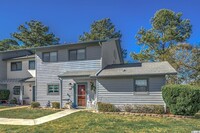 Building Photo - 775 Plantation Dr