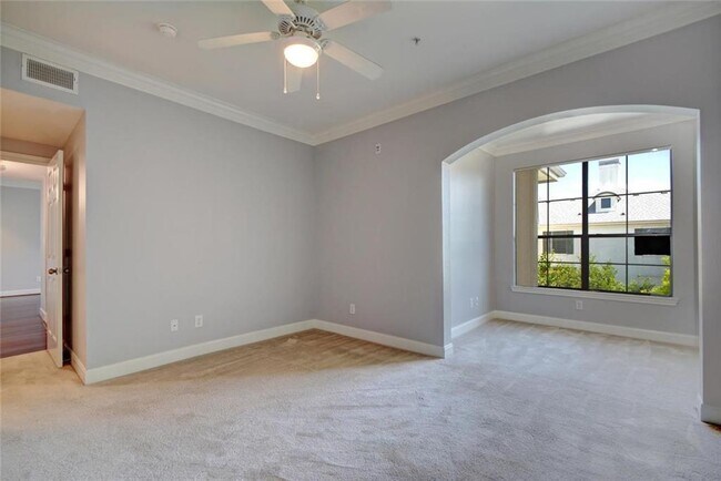 Building Photo - 7701 Rialto Blvd