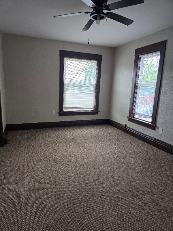 Building Photo - 2615 Maple St