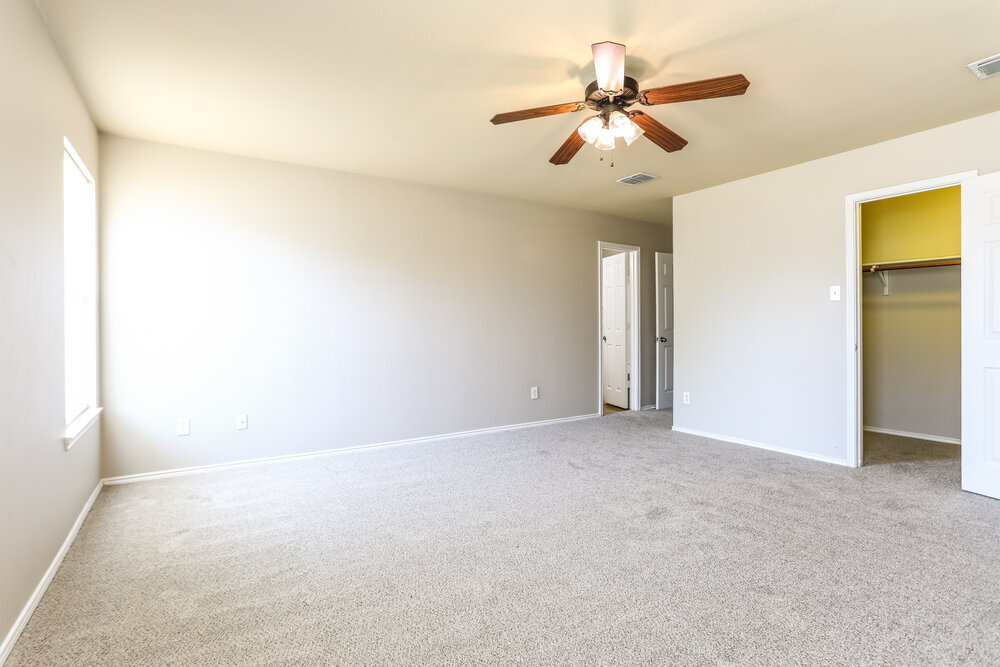 Building Photo - 529 Indian Paintbrush