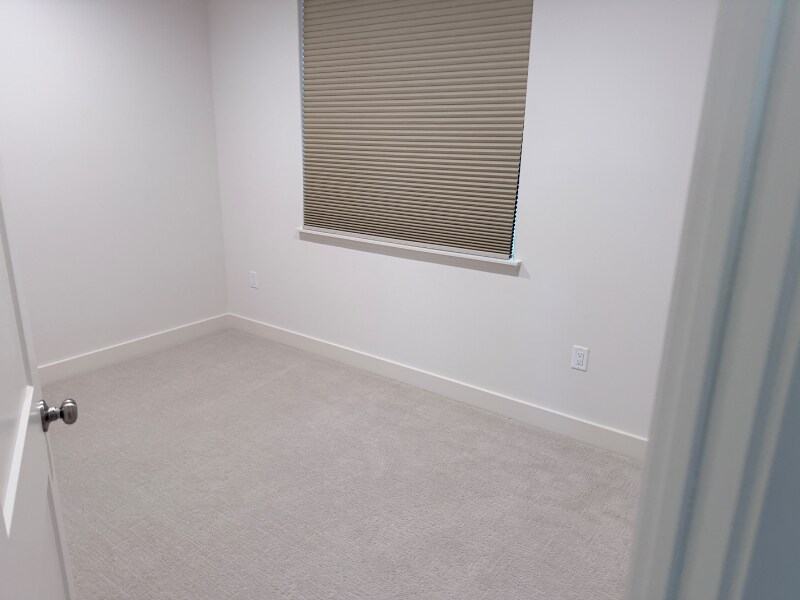 Building Photo - 14812 2nd St NE