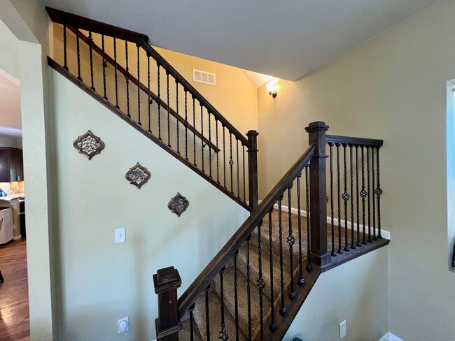 Building Photo - Santa Fe Arts District Gem, 3bed x 2 bath