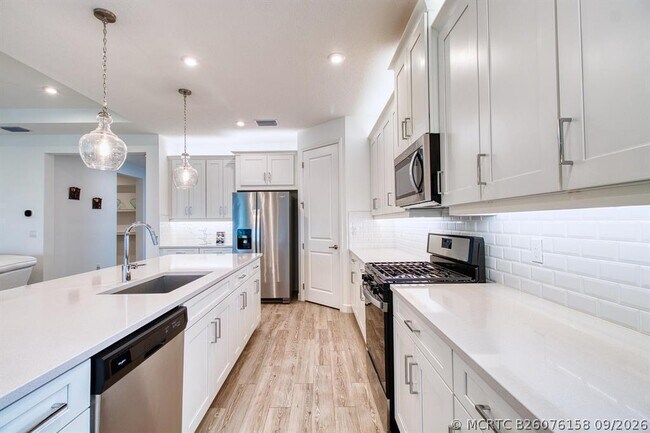 Building Photo - 10407 SW Aquila Wy