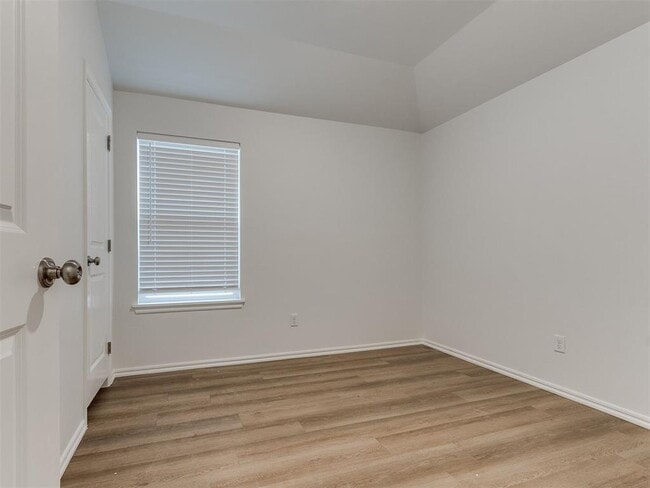 Building Photo - 11604 Mackenzie Wy