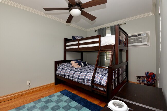 Building Photo - 174-06 Jewel Ave