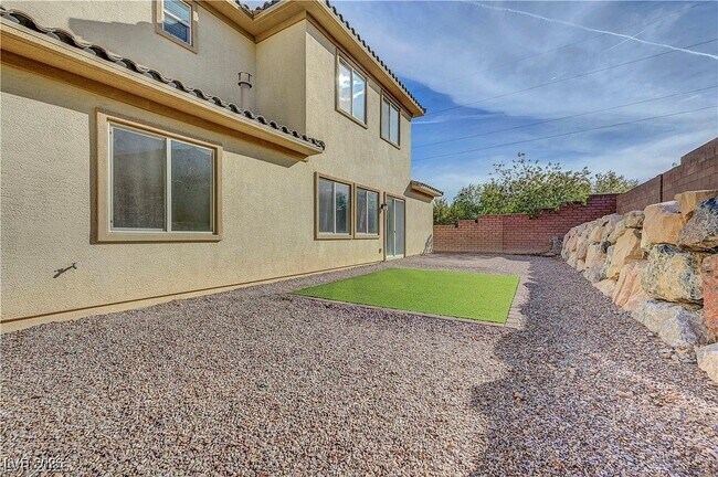 Building Photo - 7931 Campers Village Ave