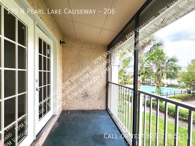 Building Photo - 175 N Pearl Lake Causeway