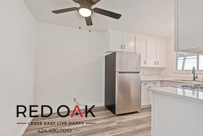 Building Photo - Breathtaking One Bedroom with Stainless St...