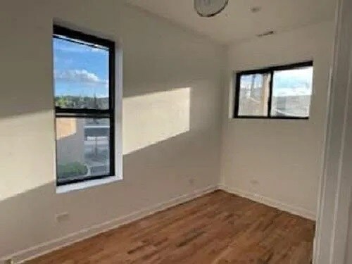 Building Photo - 4410 N Western Ave