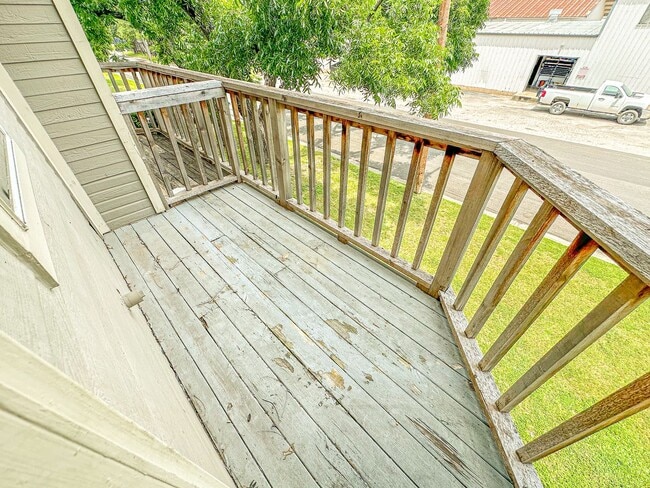 Building Photo - 2 Bedroom, 2.5 Bathroom Boardwalk Condo Near Baylor!