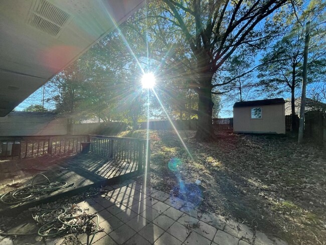 Building Photo - ADORABLE HOME IN THE HEART OF OLIVE BRANCH