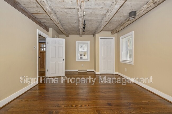 Building Photo - 106 Potomac St