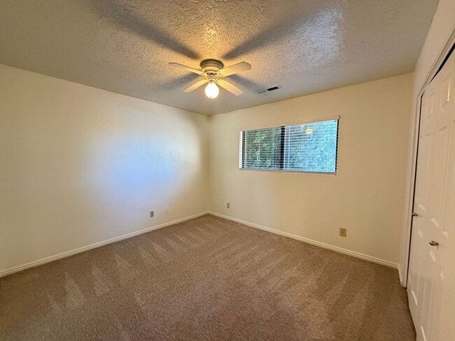 Building Photo - UPGRADED TWO BEDROOM UNIT AVAILABLE FOR RENT!