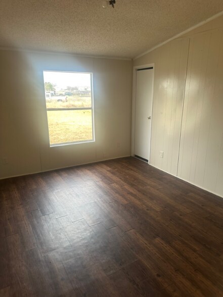 Building Photo - 224 Troy View Dr