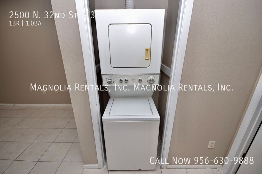 Building Photo - 2500 N 32nd St