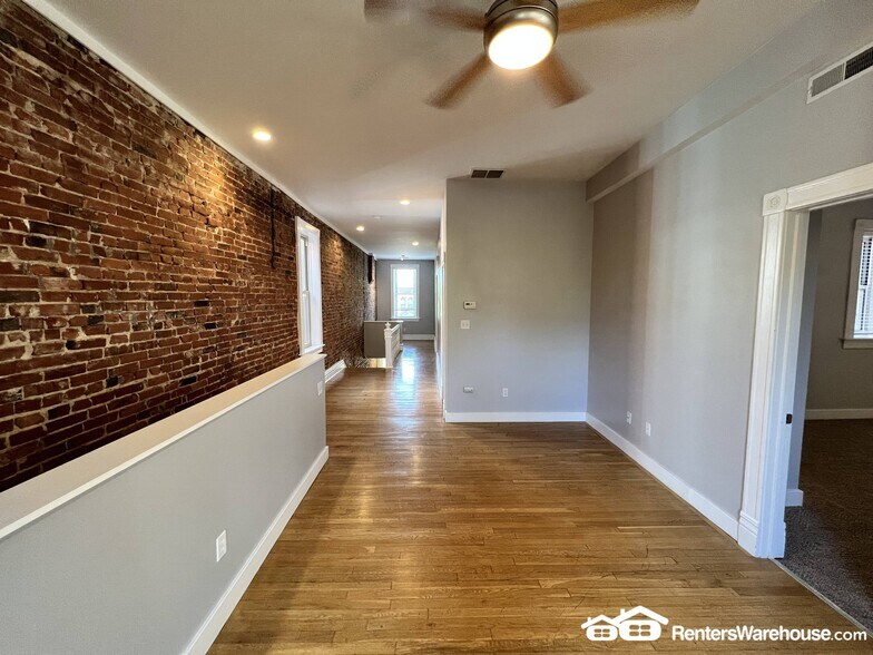 Building Photo - 4336 Laclede Ave