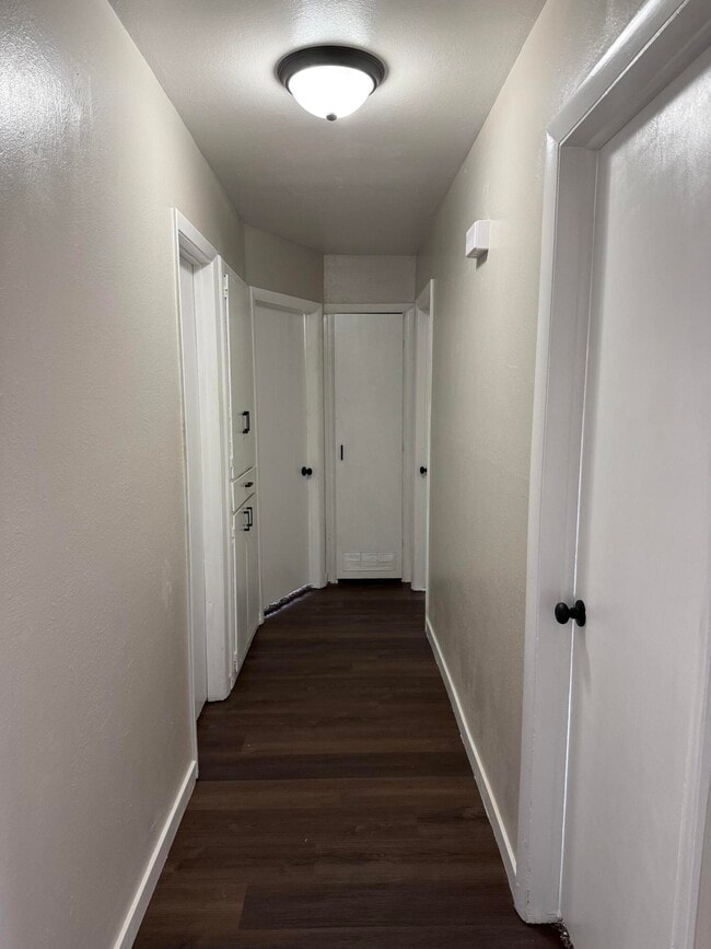 Building Photo - 1404 Chaco Ave