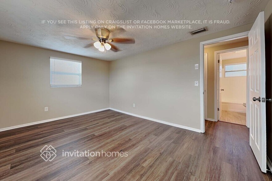 Building Photo - 3910 Beechwood Dr
