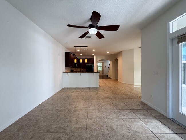 Building Photo - Windermere Landings Highly Desirable 3/2.5 Home...Beautifully Upgraded (2139 sq ft)! MUST SEE!