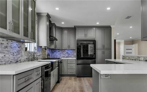 Building Photo - 17900 Bullock St