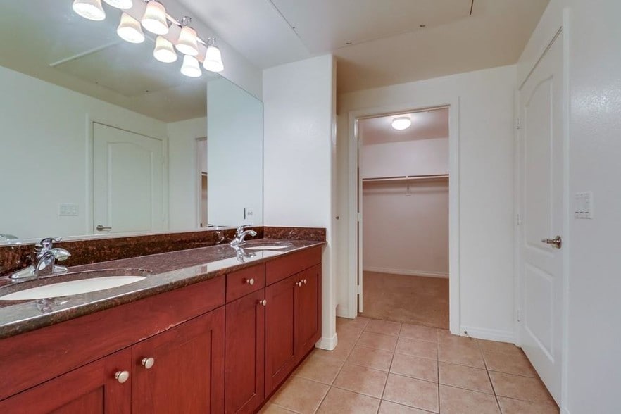 Double Vanity - 3950 Ohio St