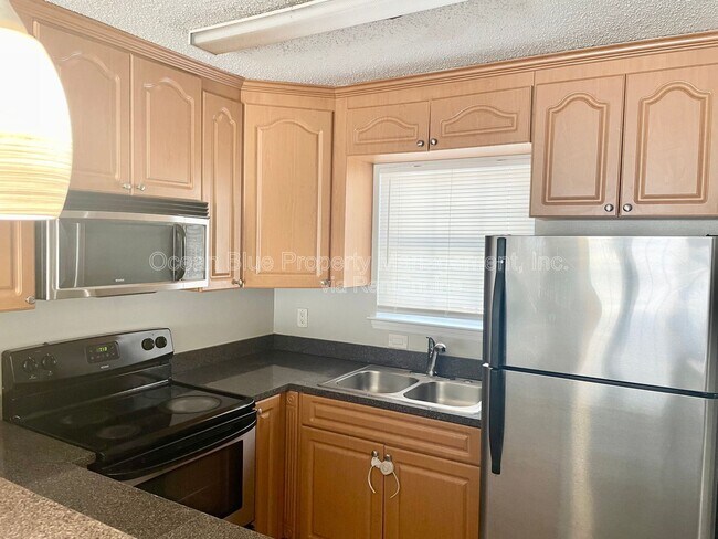 Building Photo - 2302 S Maki Rd