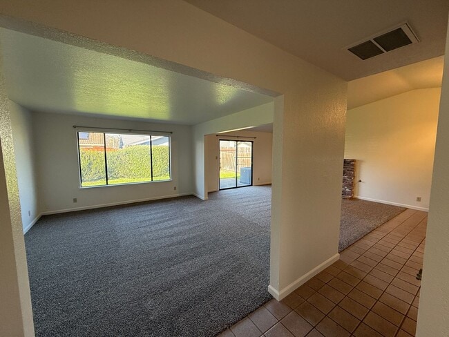 Building Photo - Single story home located in the Stonewood neighborhood!