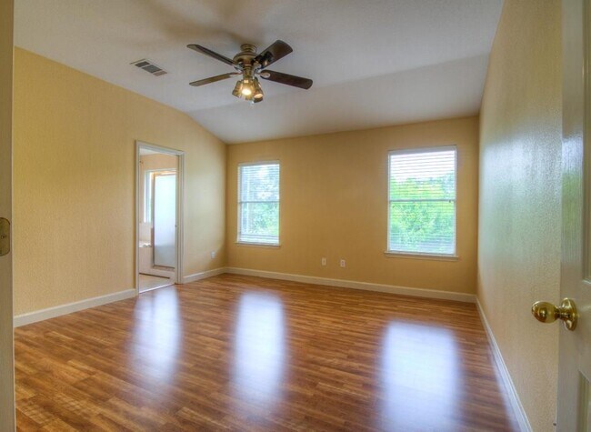 Building Photo - 8701 Corran Ferry Dr