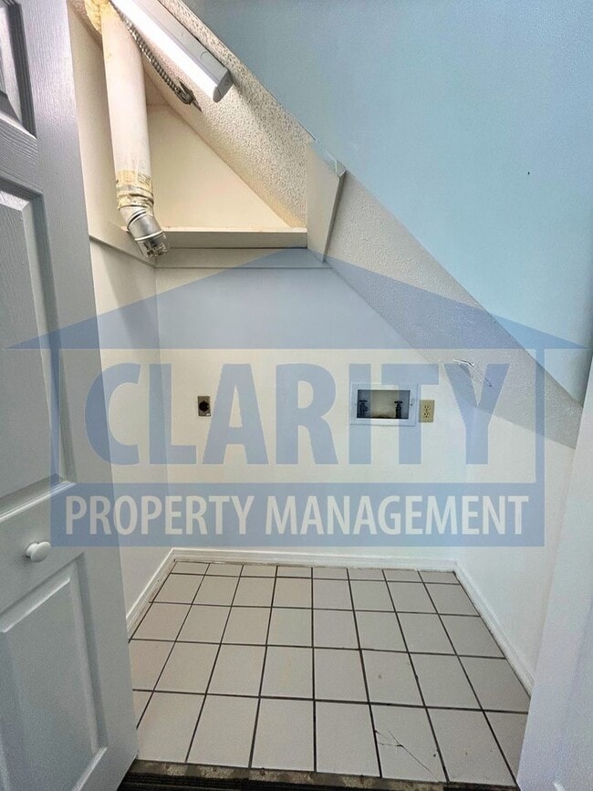 Building Photo - Location! Location! Location!