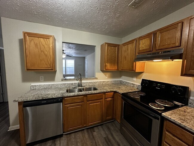 Building Photo - 1150 Micha Way