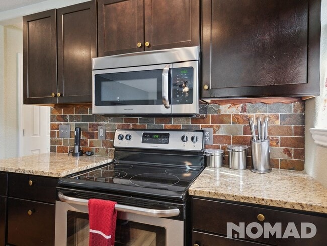 Building Photo - 516 N Montreal Ave