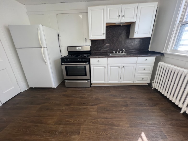 Building Photo - 736 N Pearl St