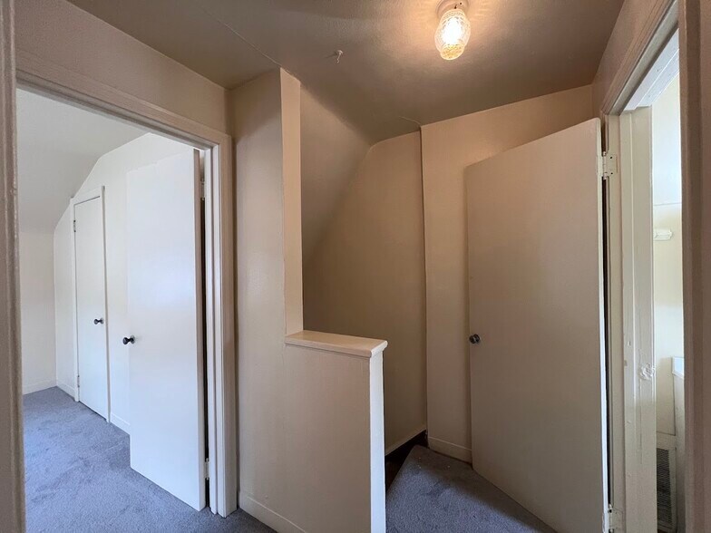 Building Photo - 320 San Juan Dr