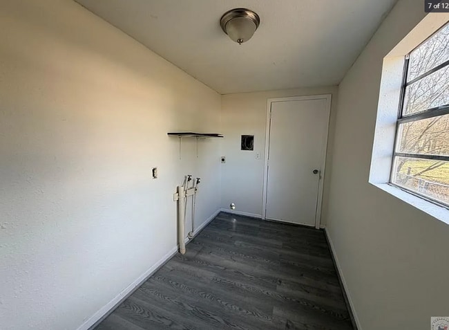 Building Photo - 828 Burma Rd