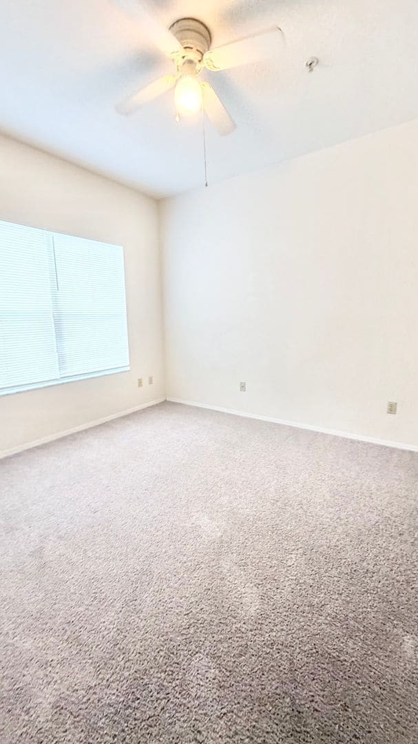 Building Photo - 832 Camargo Way