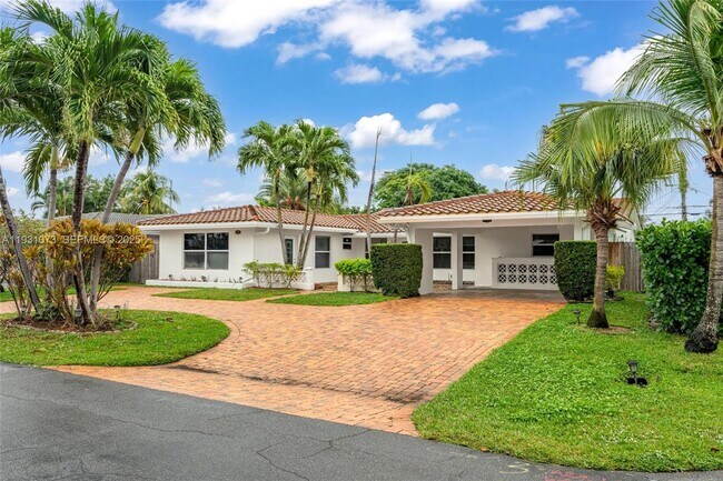 Building Photo - 5340-5342 NE 17th Terrace