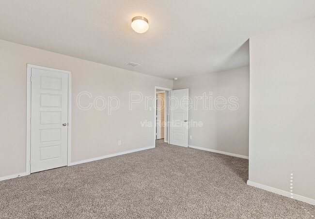 Building Photo - 5103 Topaz Bnd