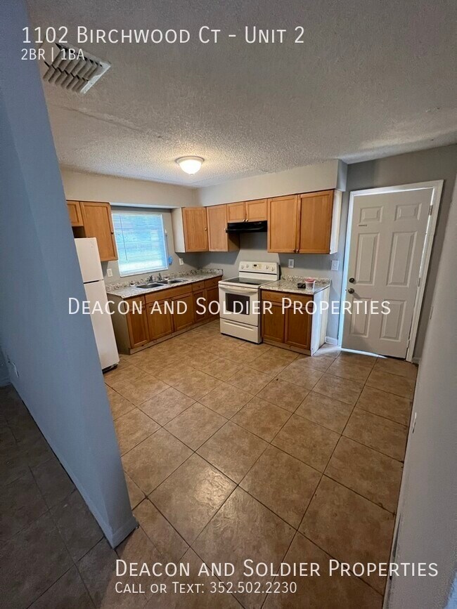 Building Photo - 1102 Birchwood Ct