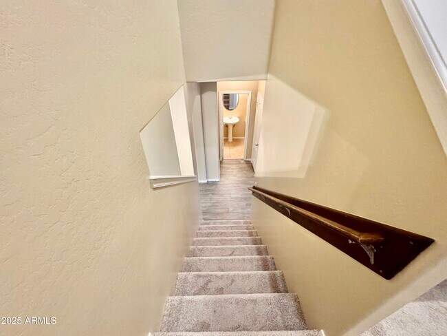 Building Photo - 42564 W Palmyra Ct